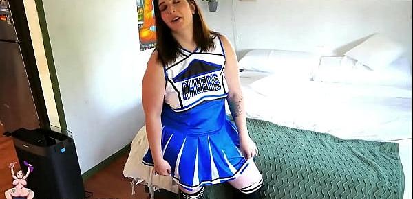  College Cheerleader Fucks A Dweeb